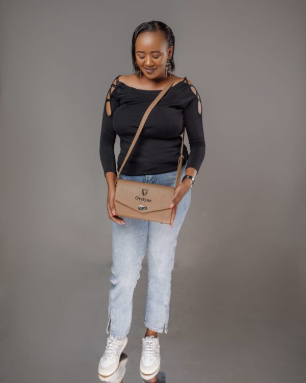 sani sling bag